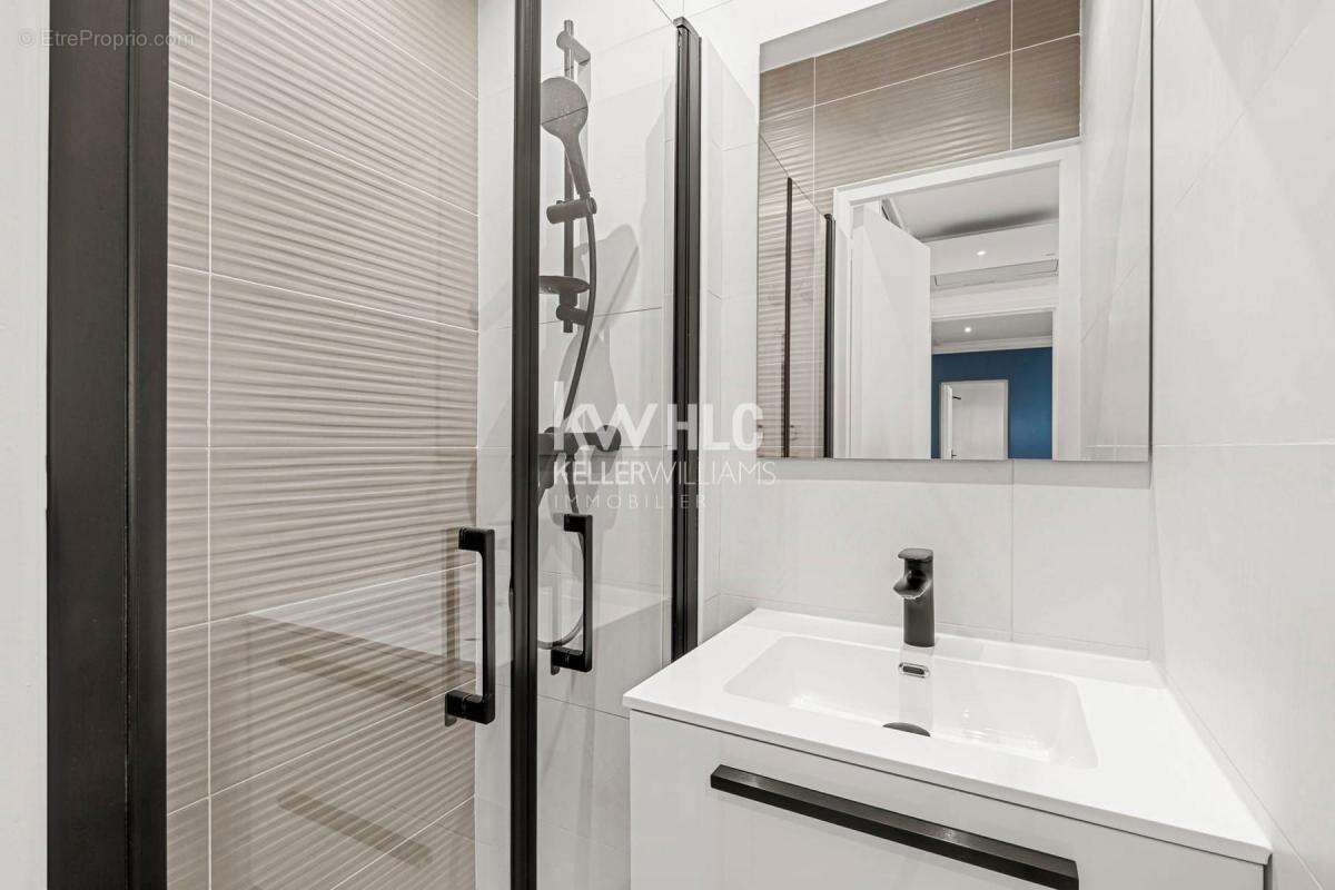 Maison à SAINT-LAURENT-DU-VAR