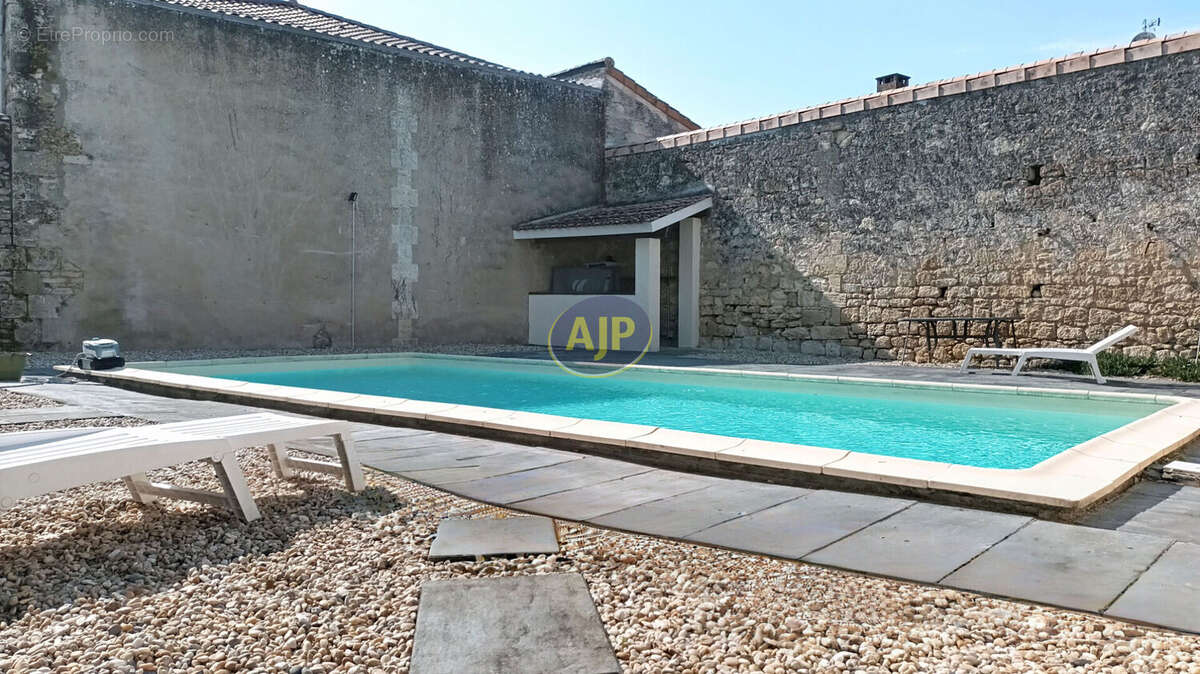 Maison à SAINT-VIVIEN-DE-MEDOC