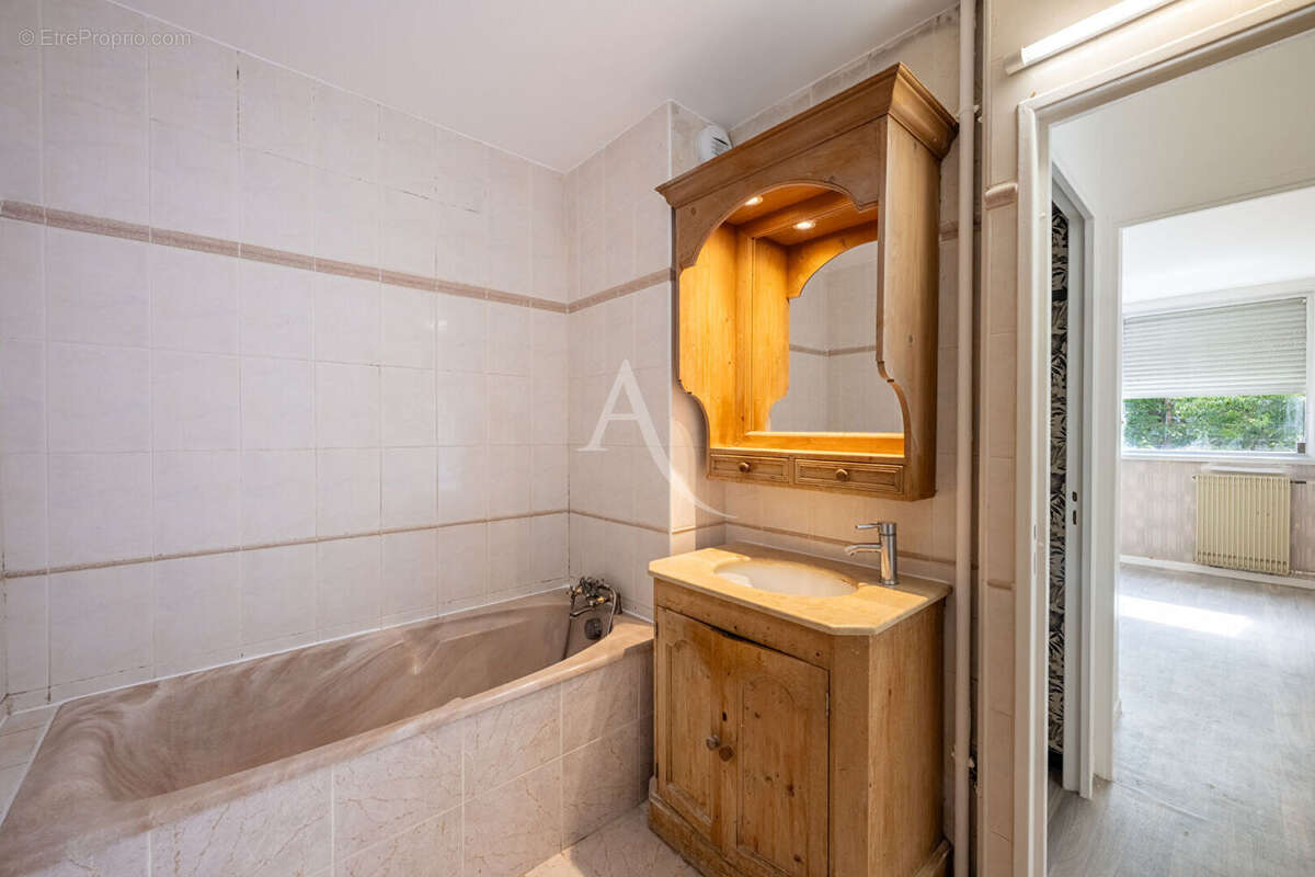 APPARTEMENT LUMINEUX 3P - CERGY - Résidence récemment isolée ! - photo 7