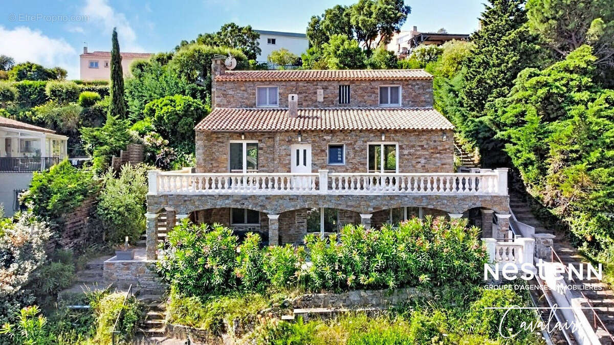 Villa de caractère de 5 chambres avec piscine, dans un environnement privilégié avec accès par funiculaire privé - photo 2