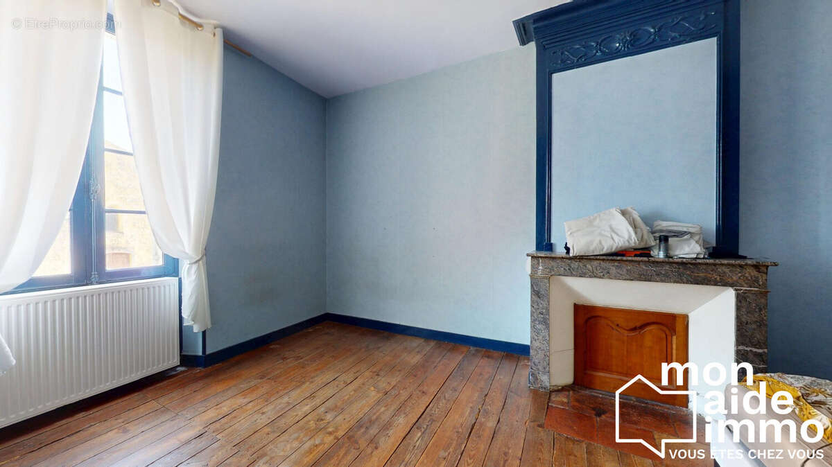 Appartement à PRECHAC