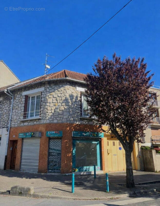 Commerce à ARNOUVILLE-LES-GONESSE