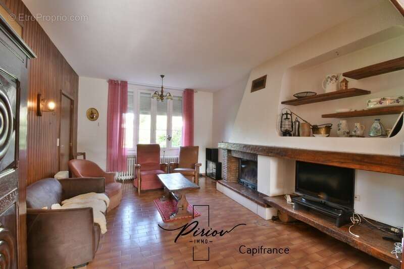 Maison à NUEIL-SUR-LAYON