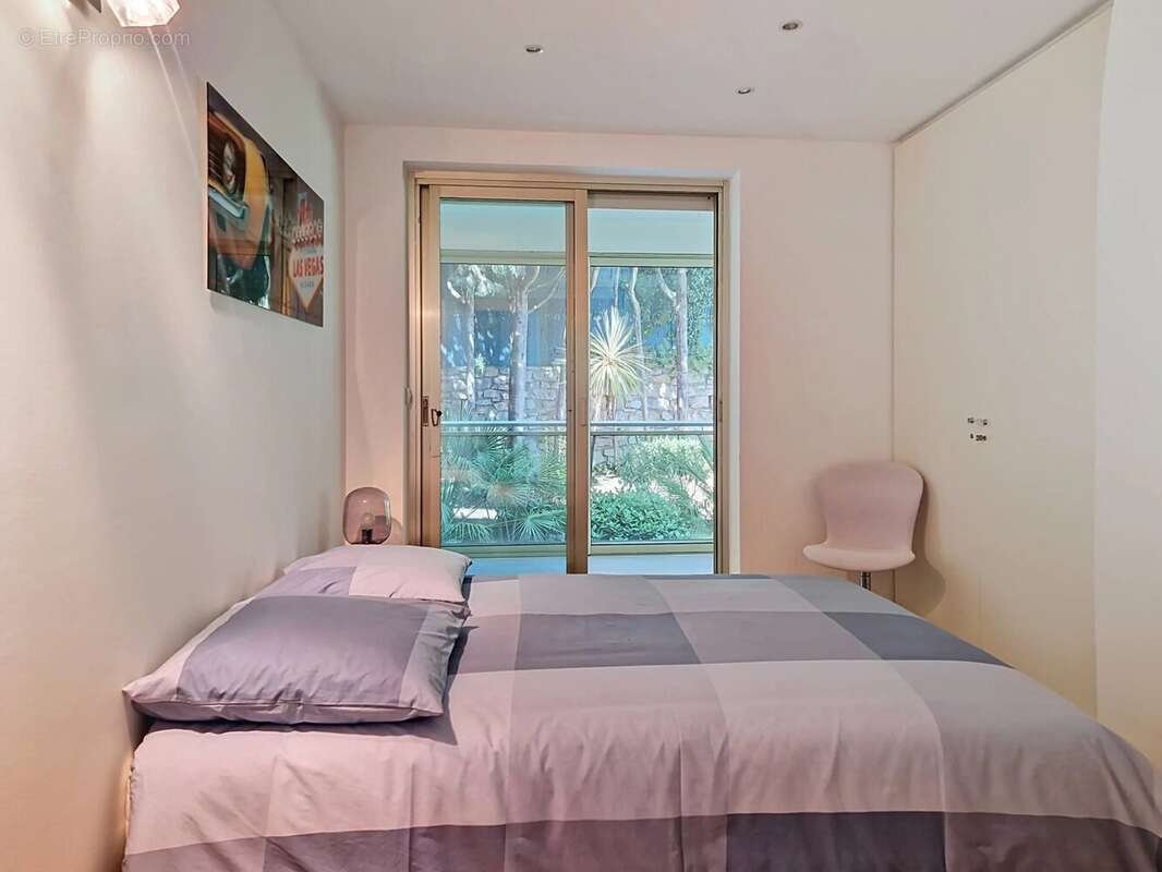 Le cannet collines - grand appartement t4 traversant - pleine vue mer - photo 8