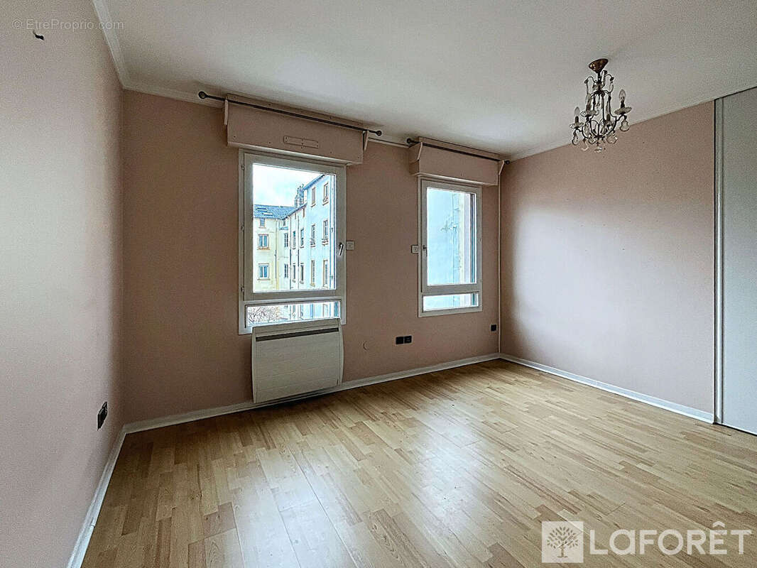 Appartement à LYON-1E