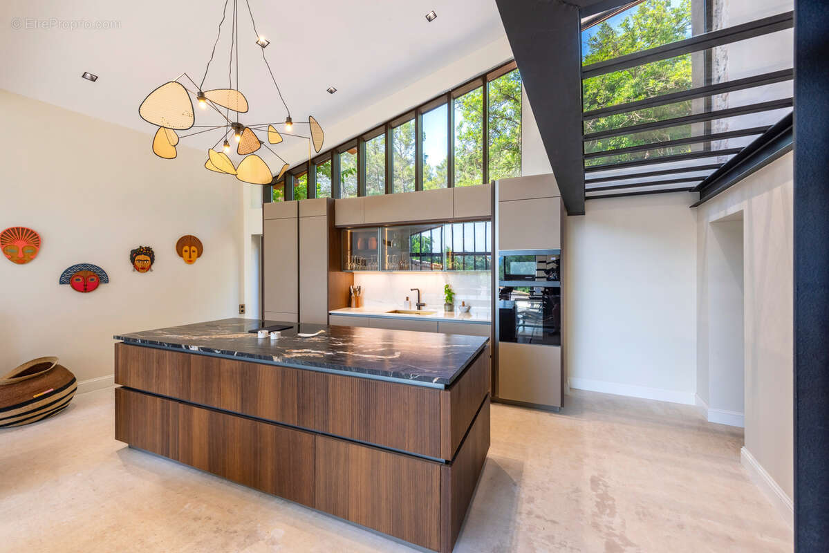 Maison à BAGNOLS-EN-FORET