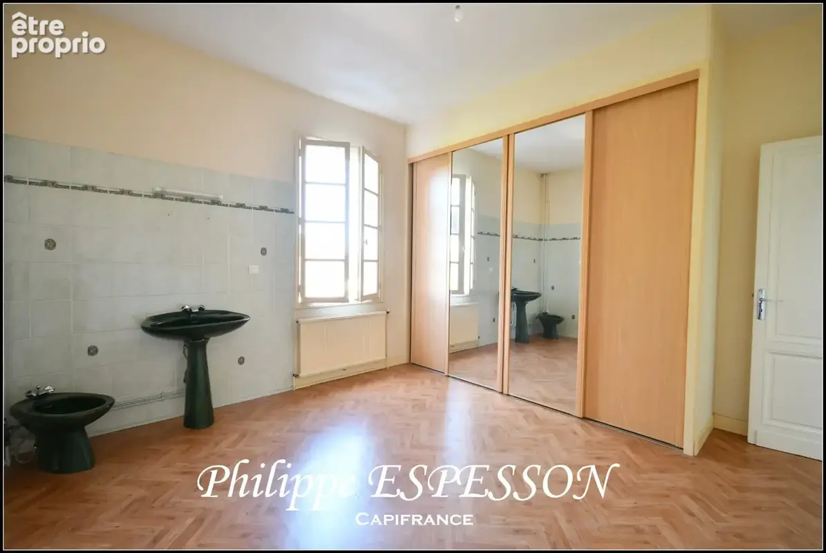 Ensemble immobilier divisible au cœur de marmande – 2 maisons + 970 m² de bâtiments + terrain de 2 557 m² - photo 2