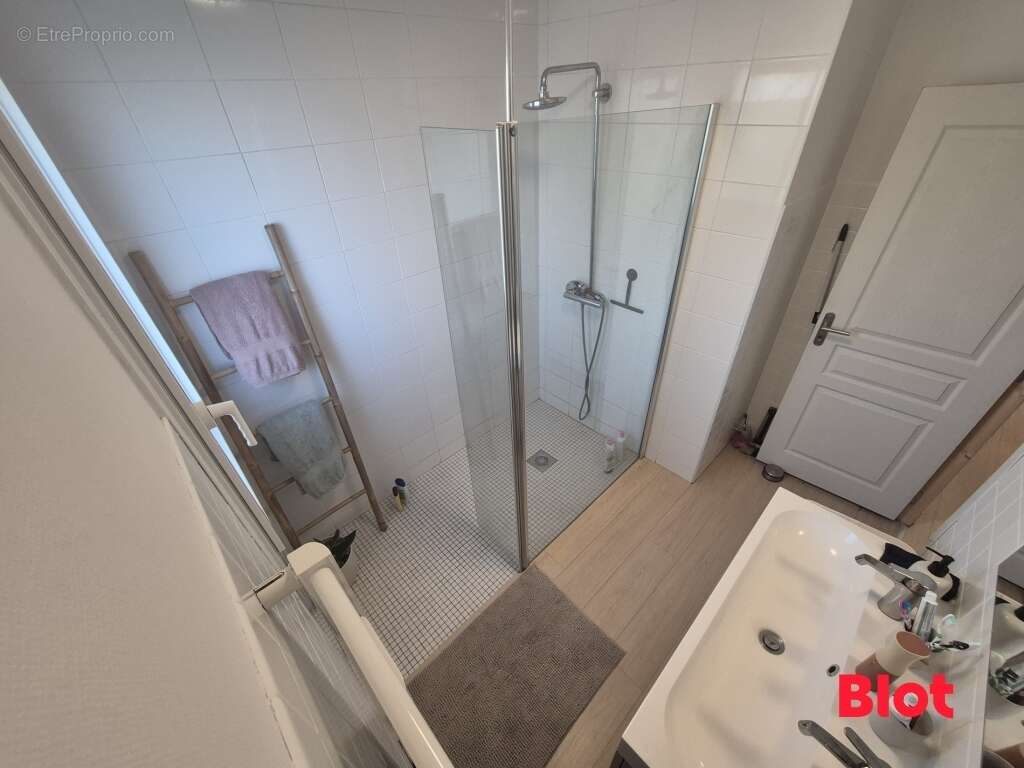 Maison 143 m² à Chateaugiron  - photo 8