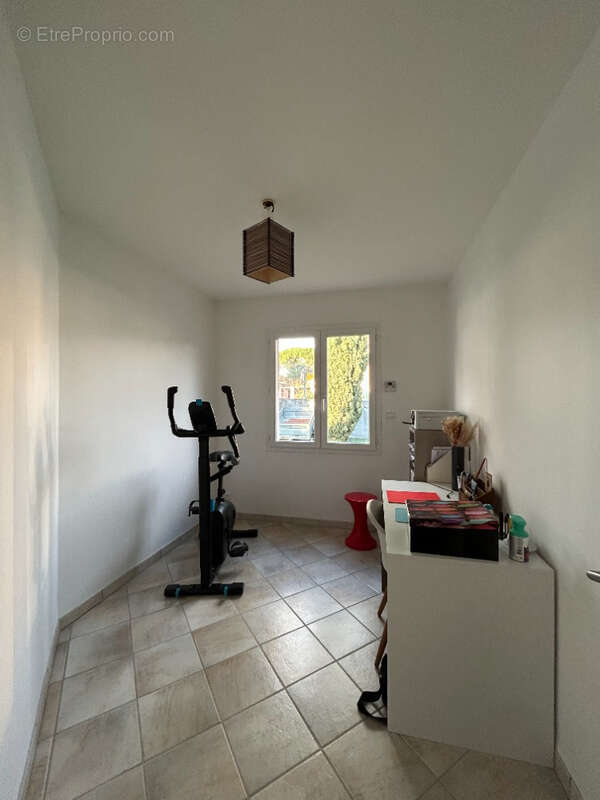 Maison à VILLEMOUSTAUSSOU