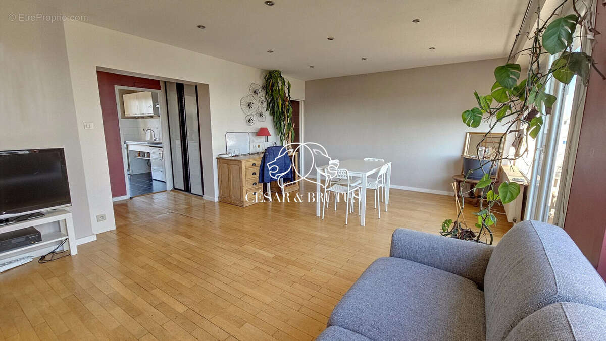 Appartement à LYON-5E