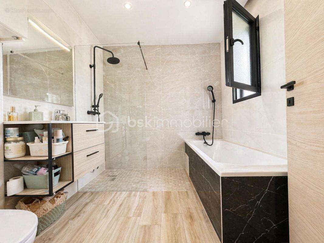 Maison sur la commune de Voiron de 136 m² - photo 10