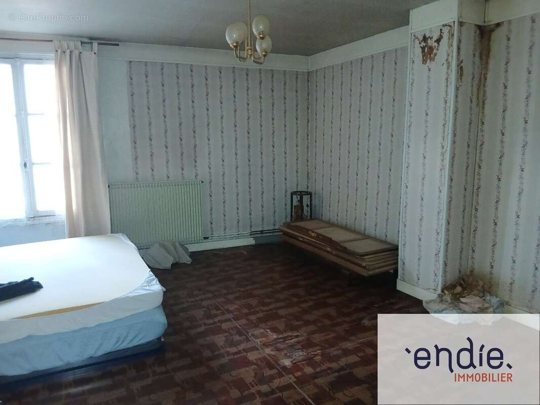 Maison de village à rénover avec dépendance  Marmagne (21500) - photo 9
