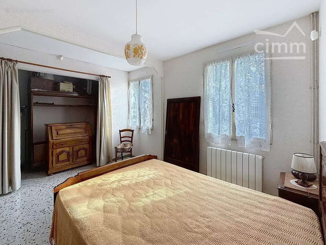 Maison à PERNES-LES-FONTAINES