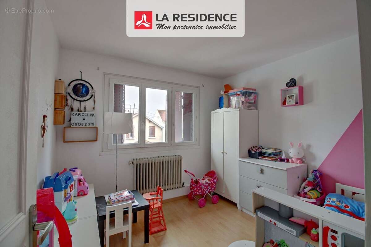 Maison à LES MUREAUX