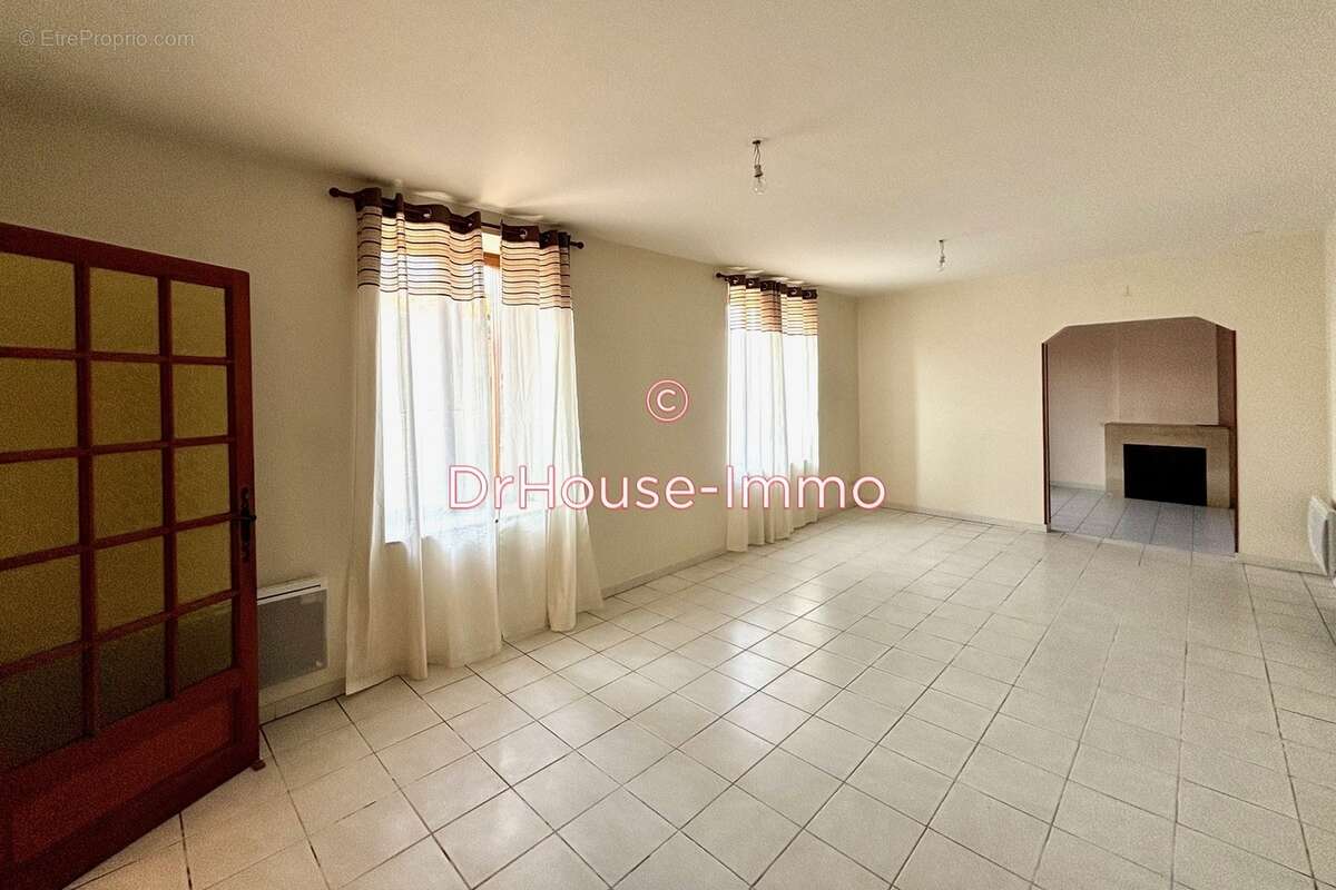 Maison à AIGUES-VIVES