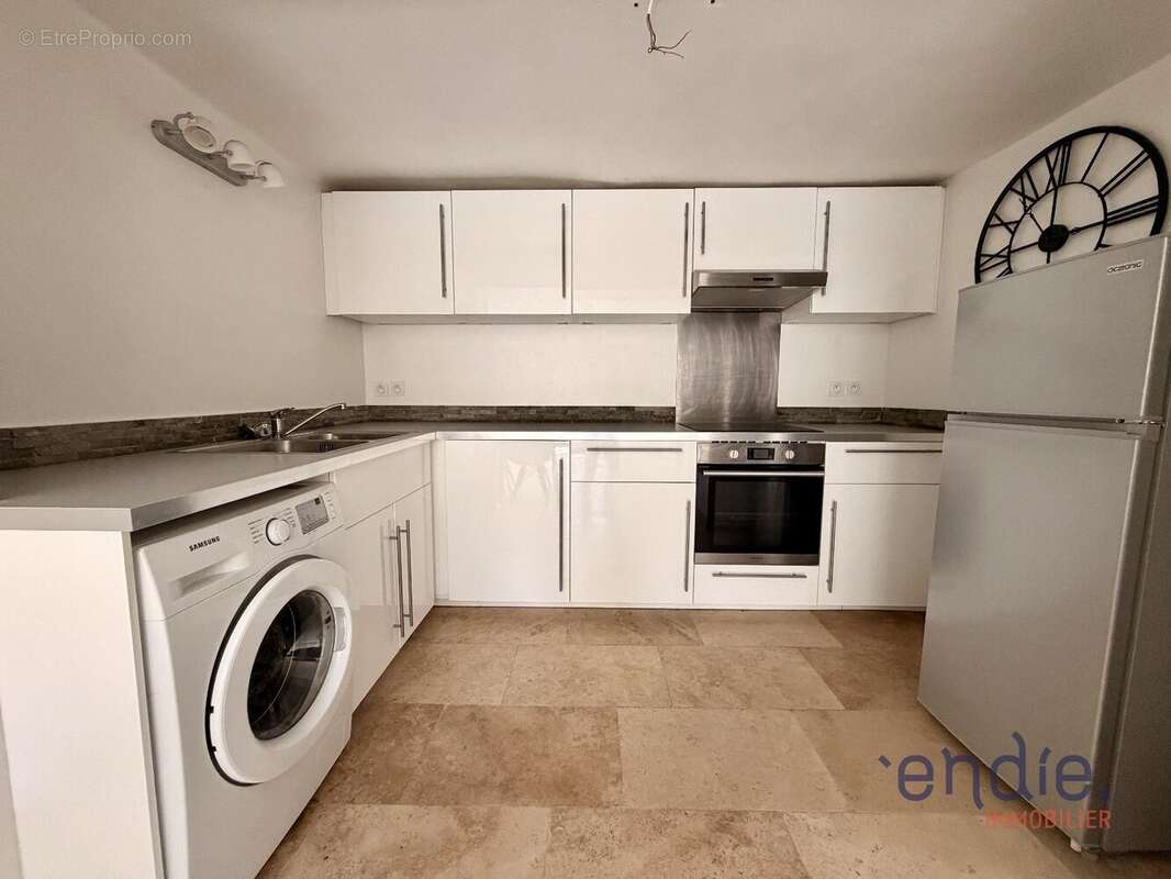 Appartement à LORGUES