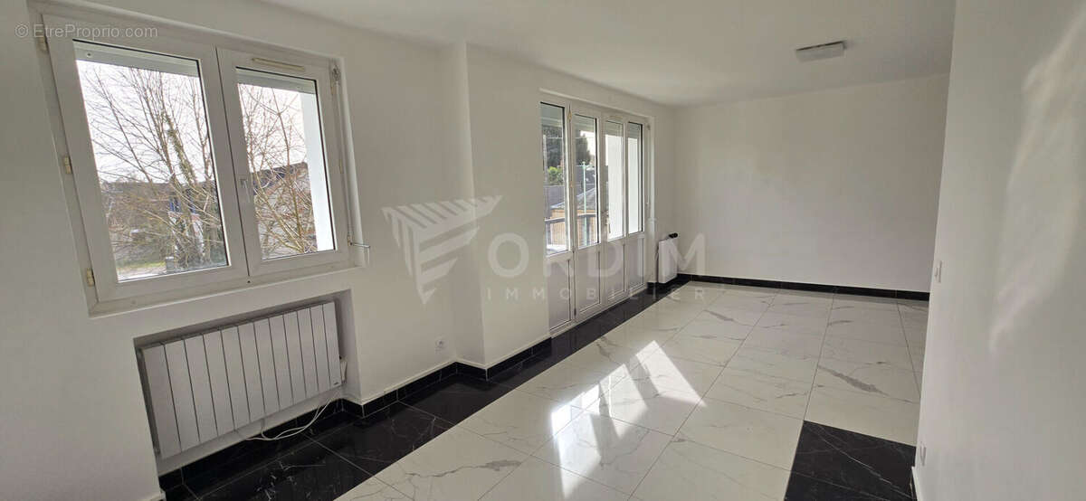 Appartement à COSNE-COURS-SUR-LOIRE
