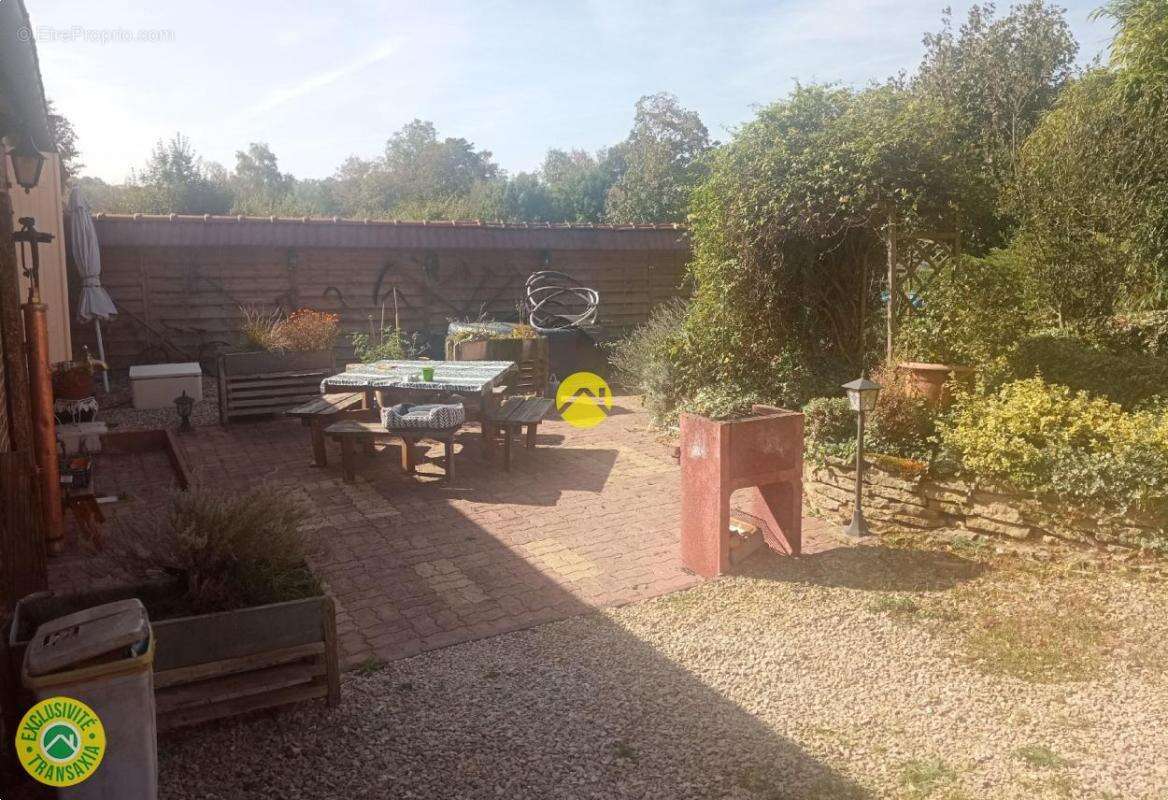 Maison à AIX-EN-OTHE