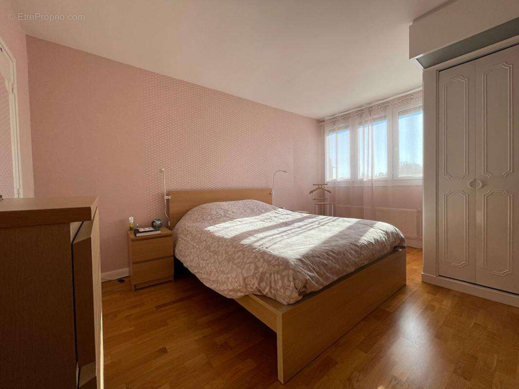 Appartement à SOTTEVILLE-LES-ROUEN