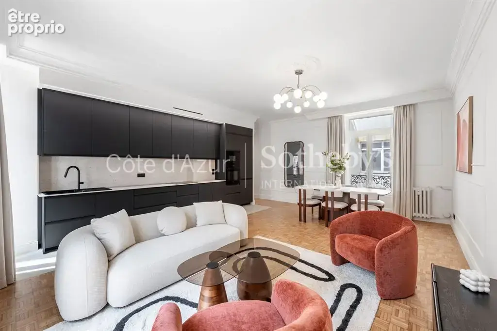 Appartement rénové de 89 m² dans l'immeuble du Negresco à Nice - photo 5