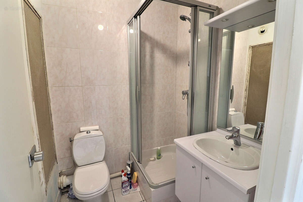 Appartement à PARIS-14E