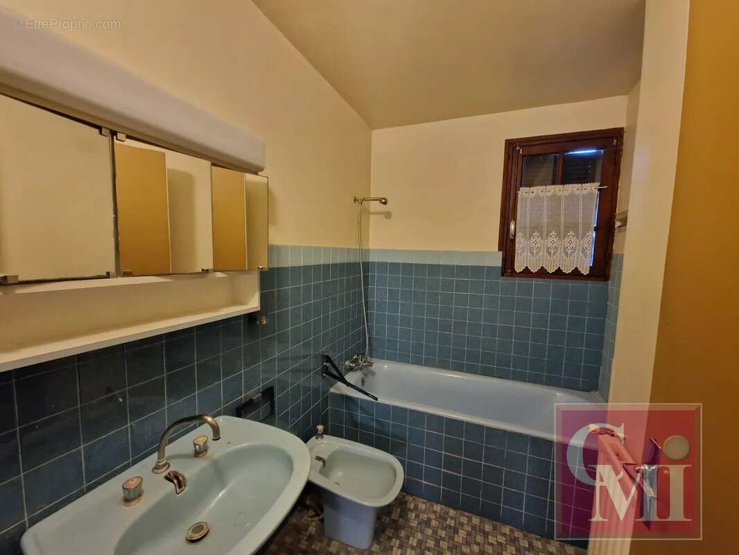 Maison à SAINT-CHERON