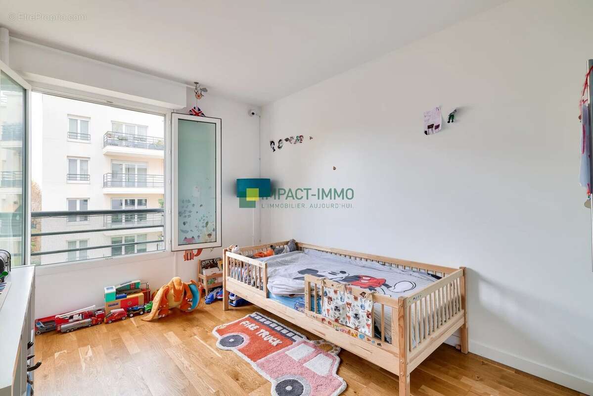 Appartement à COLOMBES