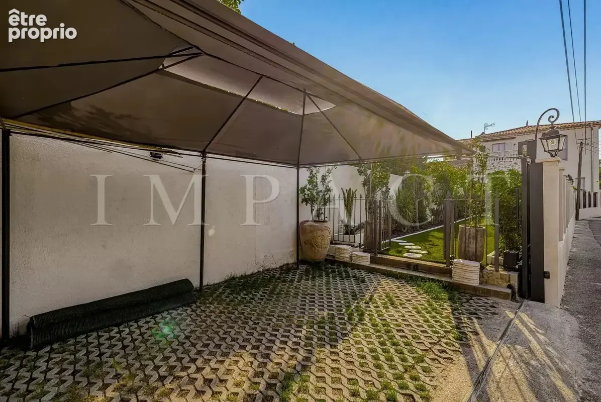 Cannes Broussailles,  Maison entièrement rénovée avec 4 chambres - photo 17
