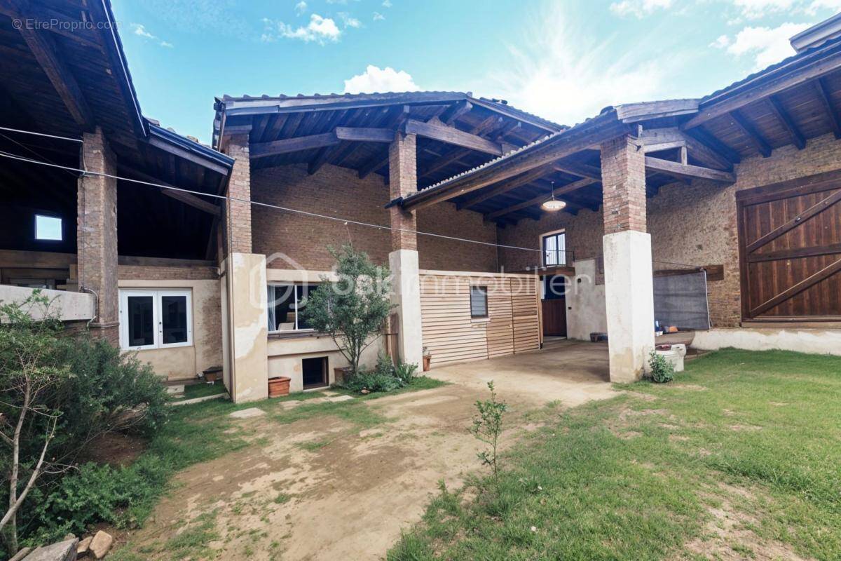 Maison à ARRAS-SUR-RHONE