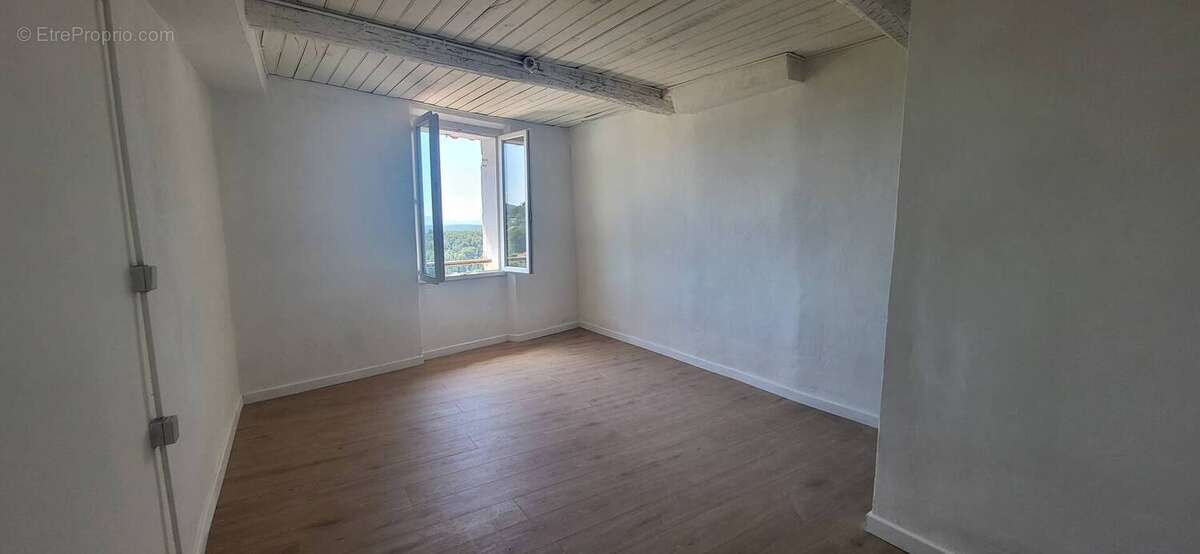 Appartement à CALLAS