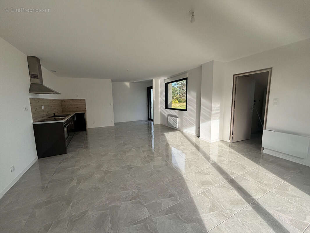 Maison à MAZEROLLES