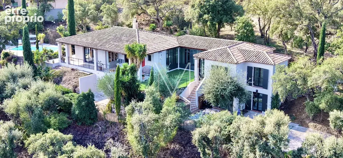 Maison à PLAN-DE-LA-TOUR