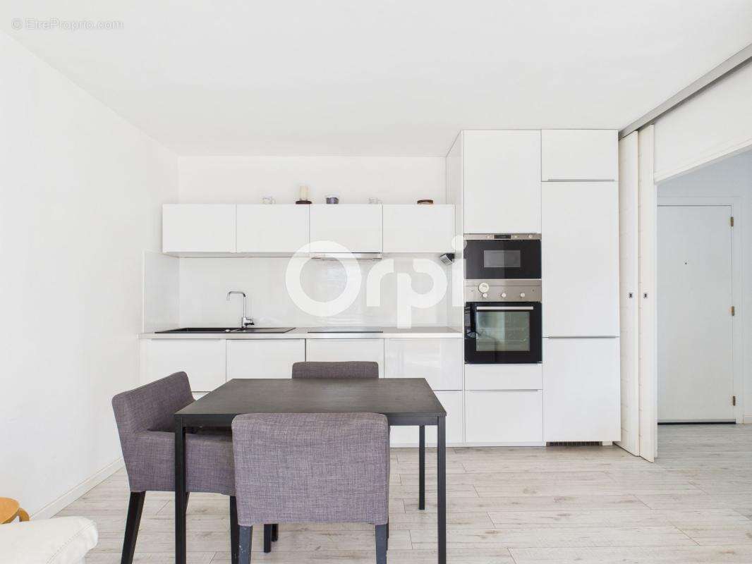 Appartement à MANDELIEU-LA-NAPOULE