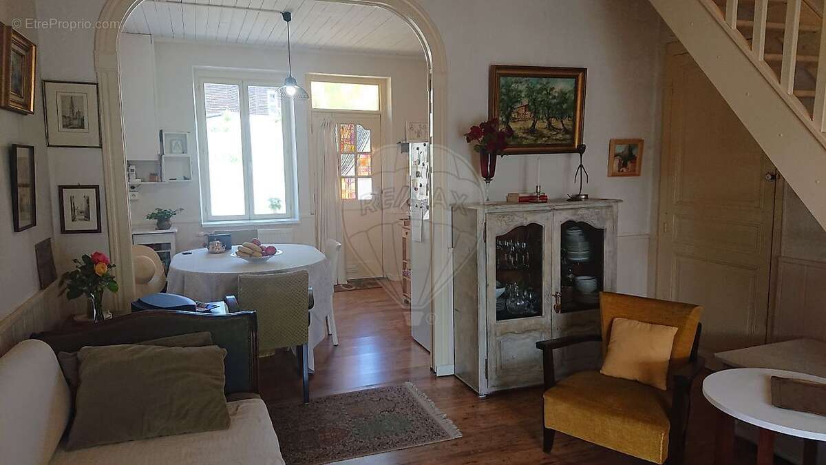 Maison à ISSY-L'EVEQUE