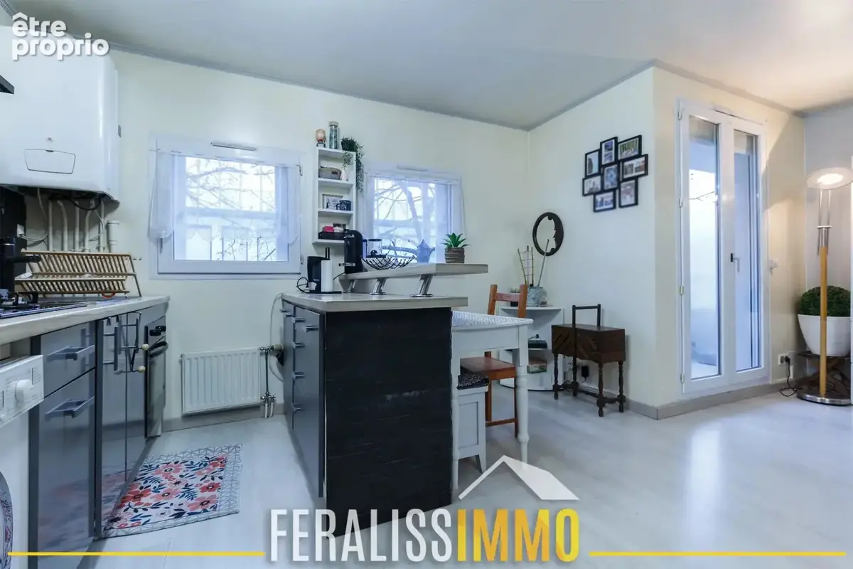 F2 chaleureux avec balcon idéalement situé ! - photo 12