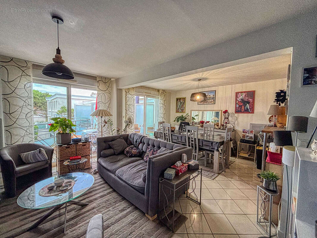 Appartement à VAUX-SUR-MER