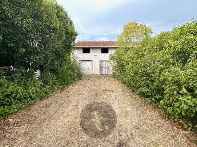 Maison avec garages à Castelnaudary avec vue Pyrénées et montagne noire - photo 3