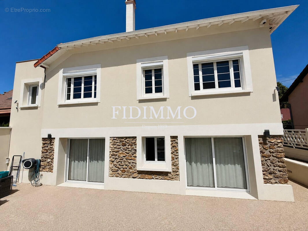 Maison à SUCY-EN-BRIE