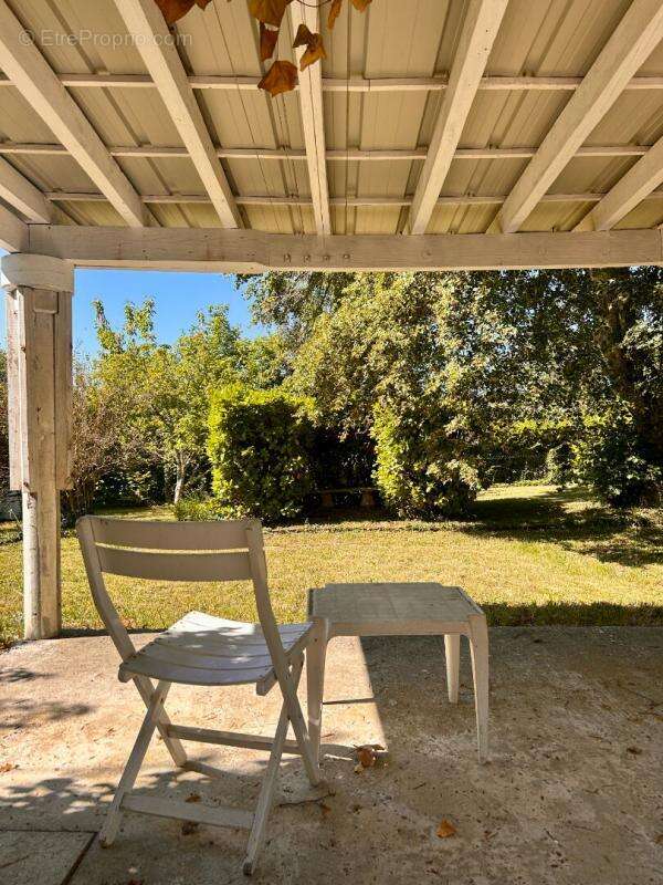 Maison à CHAMPCEVINEL