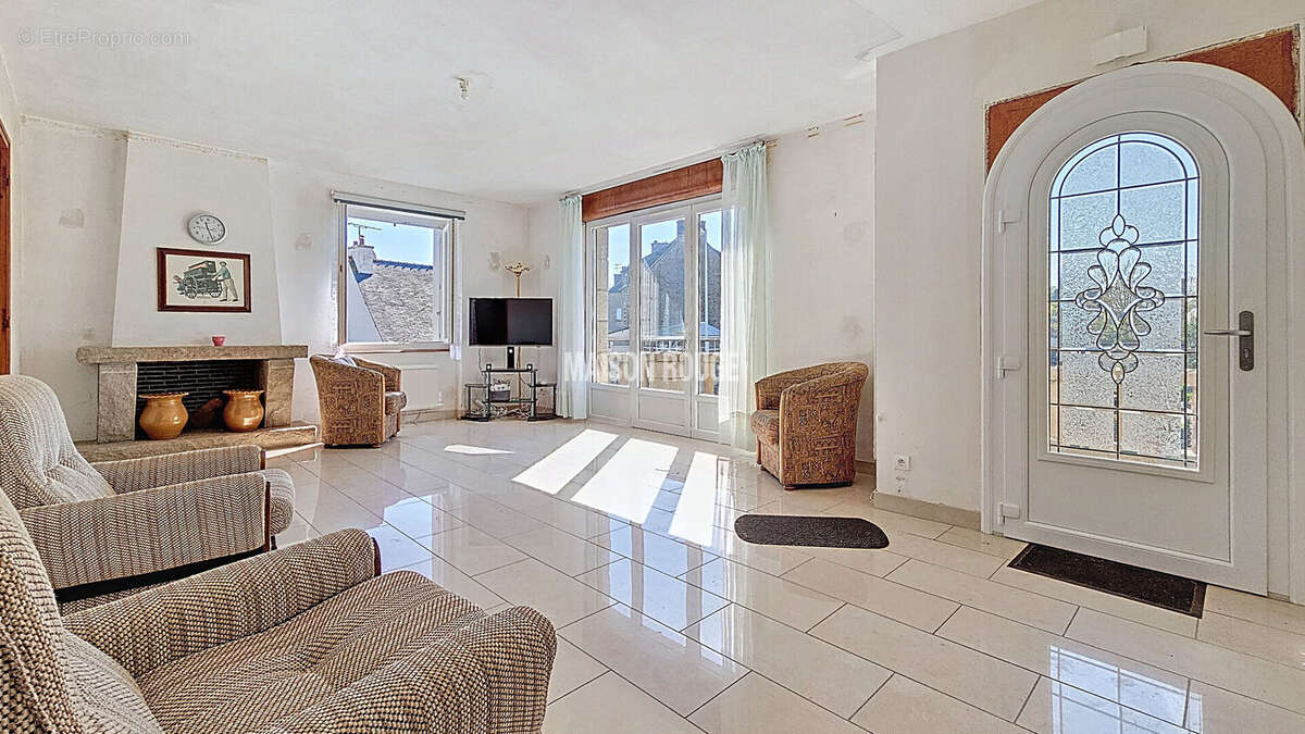 Maison individuelle en granit plein coeur de Matignon - photo 3