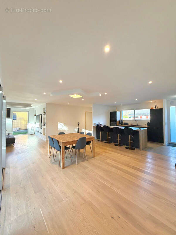 Maison à PONTCHATEAU