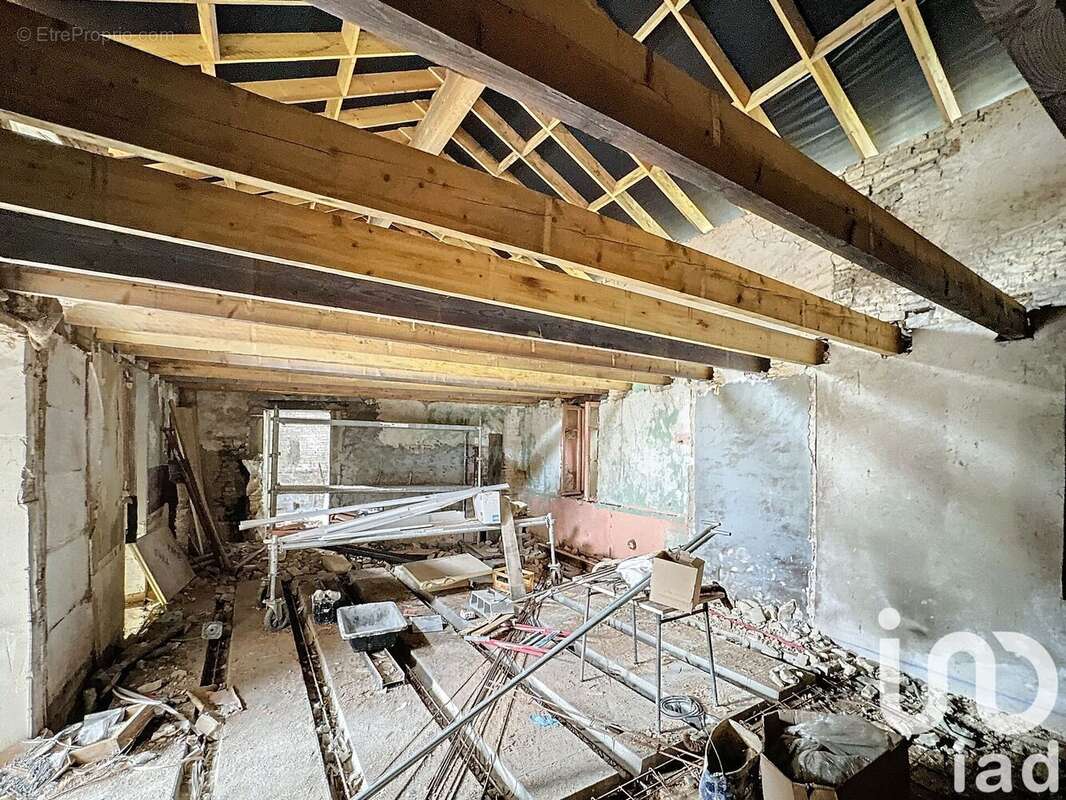 Maison 260 m² à Jauldes  - photo 5