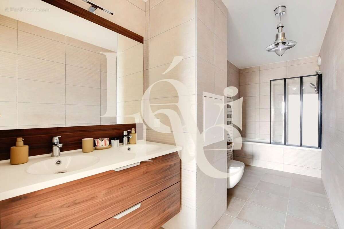 Appartement à CLICHY
