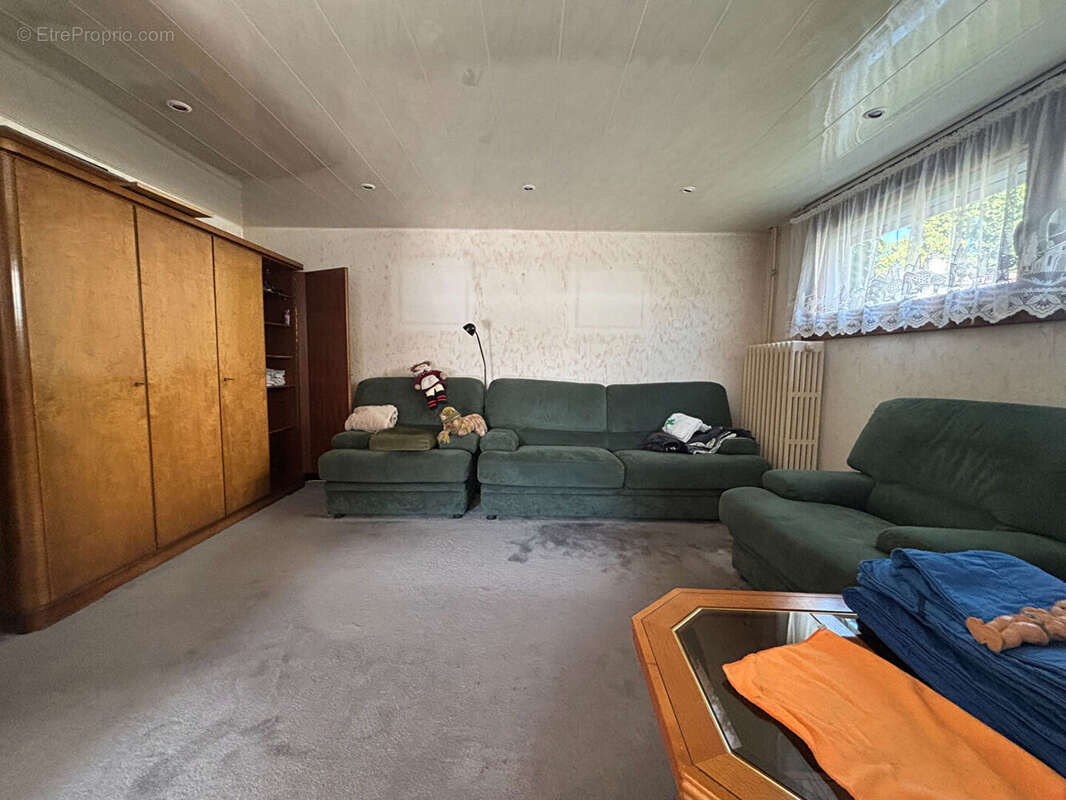 Maison à MOULINS-LES-METZ