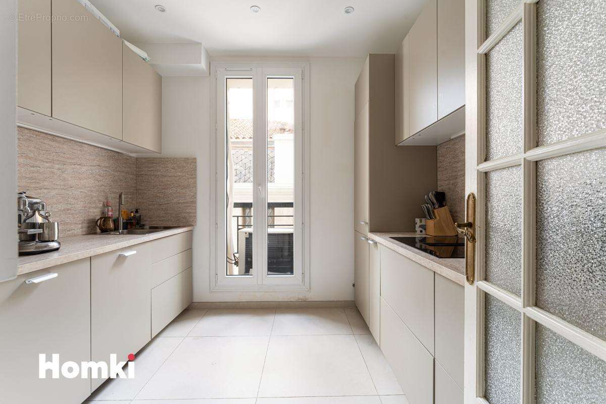 Appartement à MARSEILLE-8E