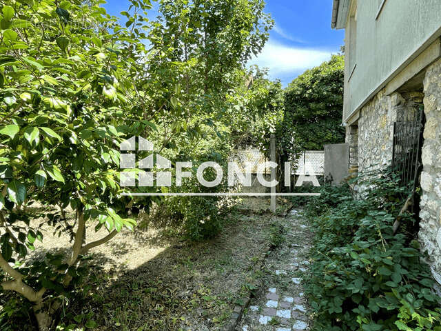 Terrain à LE PLESSIS-ROBINSON