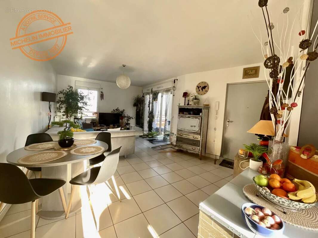 Appartement à ANSE