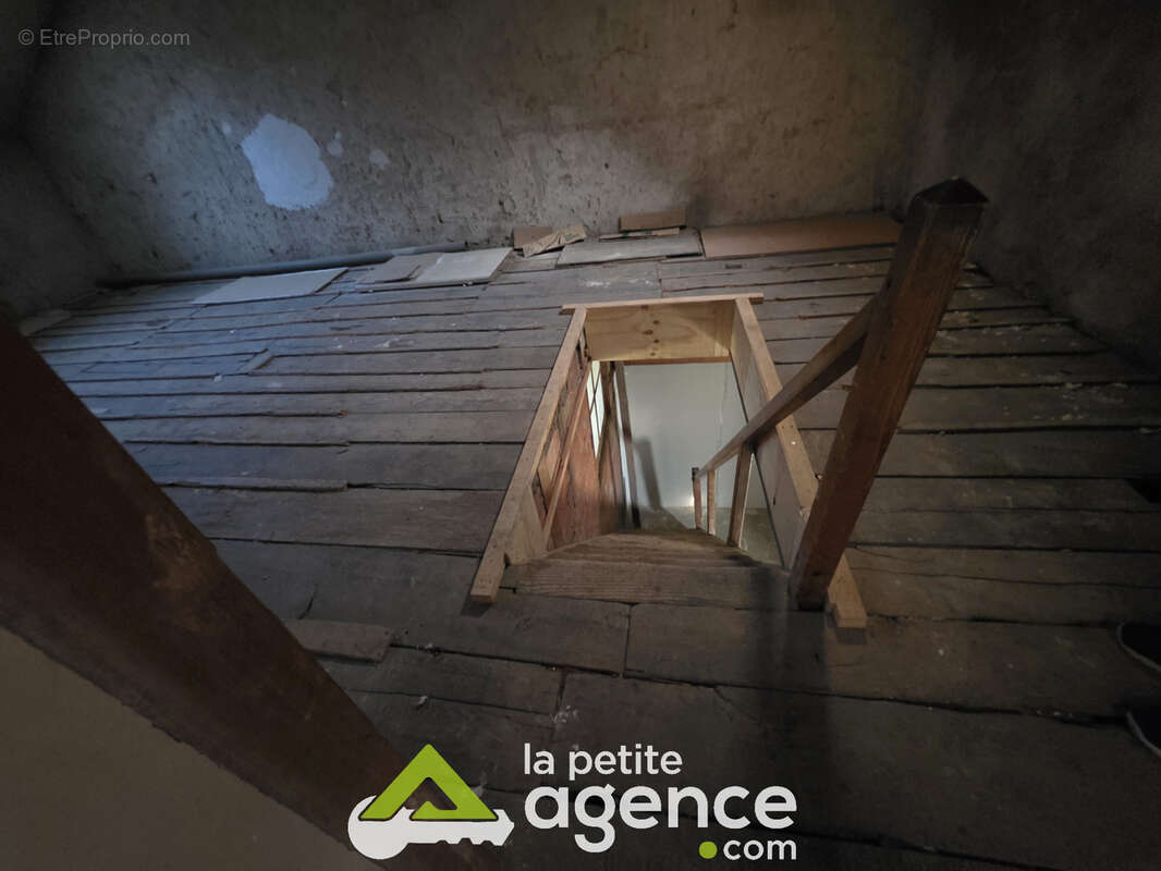 Maison à SAINT-AMAND-MONTROND