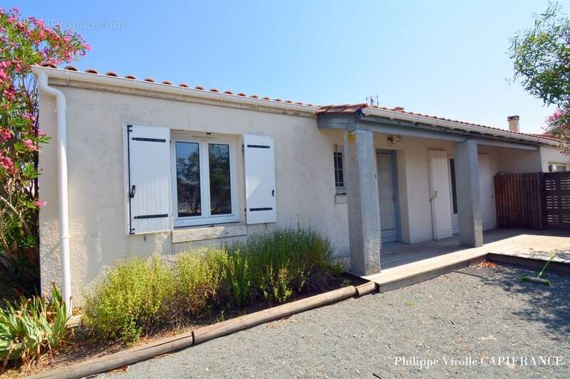 Maison à vendre 5 pièces 103 m2 SAINT PIERRE D'OLERON (17) 348 480 € - photo 18