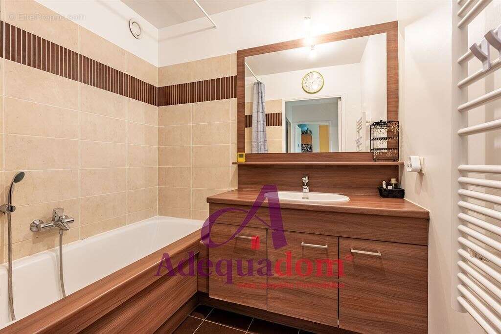 Appartement à BOIS-COLOMBES